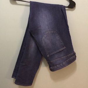 Dark wash skinny jeans low waist size 33